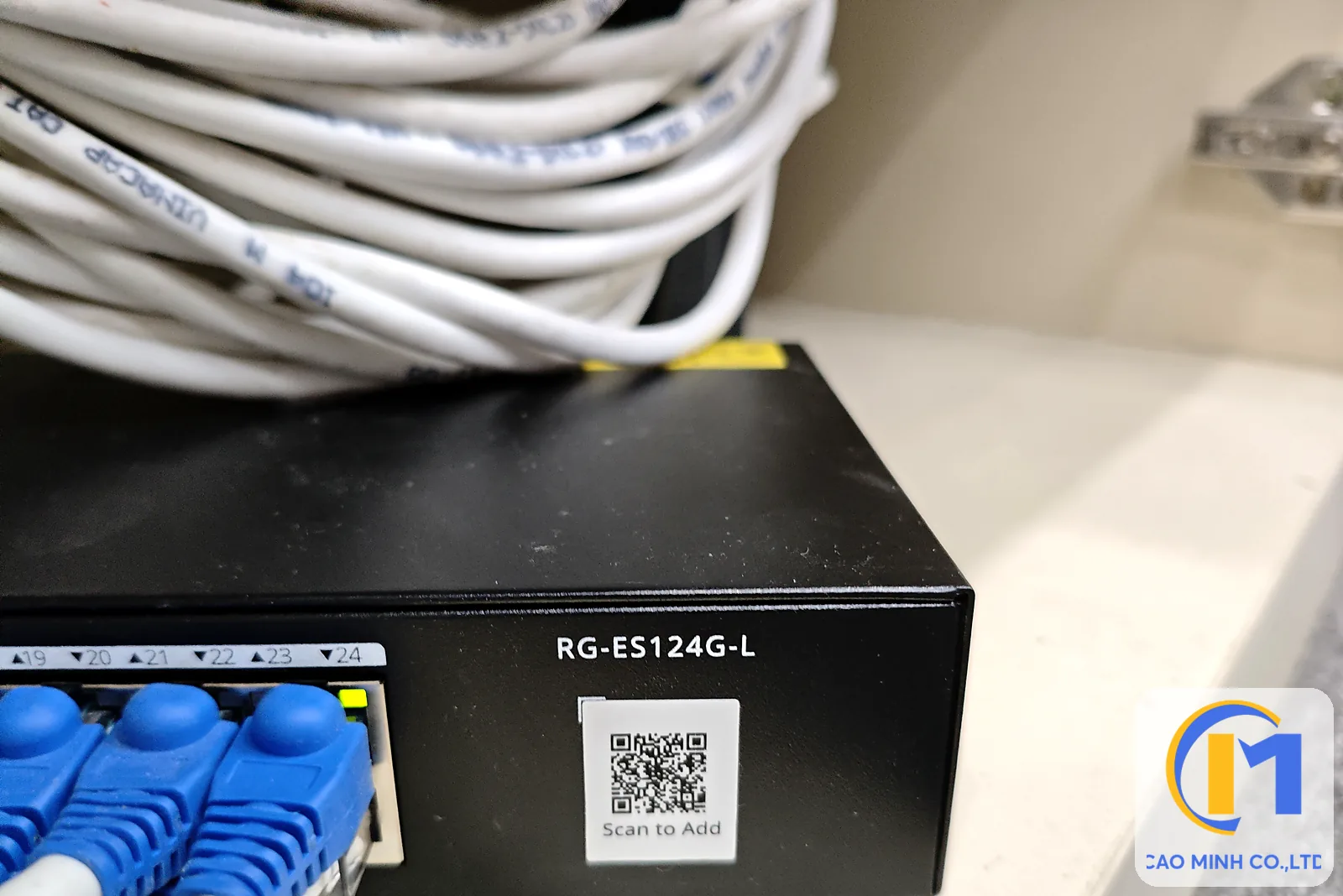 Cận cảnh switch Ruijie RG-ES124G-L cổng 19 đến 24